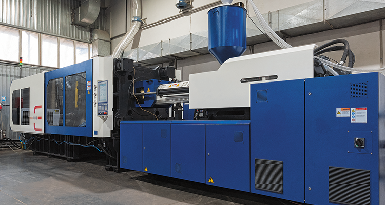 Upgrading the capacities: new injection moulding machines